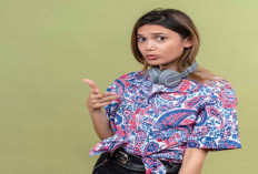 5 Rekomendasi Baju Batik Atasan Wanita Terbaru, Paling Update di Akhir Tahun 2023