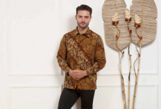 5 Rekomendasi Merek Baju Batik Pria Branded, Bikin Makin Tampan dan Keren