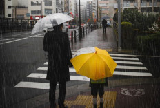 7 Tips Menghadapi Musim Hujan dengan Santai, Tak Perlu Panik dan Khawatir Mengganggu Kesehatan