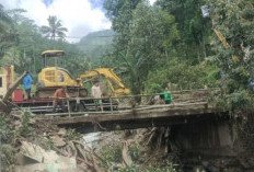 BPBD Terjunkan Alat Berat Ke Lebakbarang