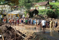 Banjir Bandang Sapu Pegunungan 