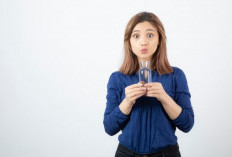 5 Manfaat Berkumur Pakai Air garam untuk Kesehatan Mulut dan Tenggorokan