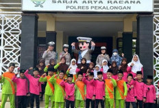 Polisi Sahabat Anak MI Kesesi