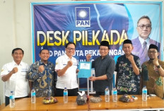 H. Muhtarom Ambil Formulir Pendaftaran Bacawalkot di Dua Partai