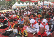 Ribuan Siswa di Kota Pekalongan Ikuti Gerakan Ayo Membaca di Festival Literasi 