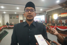 Pimpinan Sementara DPRD dari Golkar dan PKB