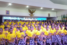 Gelar Prestasi ke-20, Ratusan Siswa SD Muhammadiyah Purin Kendal Sajikan Pentas Angklung nan Memukau