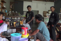 Menikmati Kopi di Lereng Prau Kendal, Kalian Bisa Mencoba Sensasi Liberika di Kedai Kopi Melati