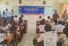 Tingkatkan Literasi Statistik di Kalangan Pelajar, BPS Goes To School Sambangi SMAN 3 Pekalongan 